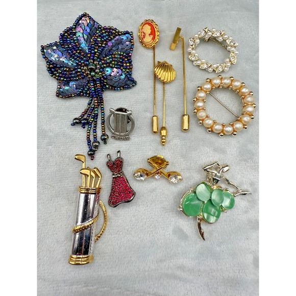The Unbranded Brand Jewelry - Vintage Brooch‎ Lot Golf Dance Cameo Gold Tone Stick Pin